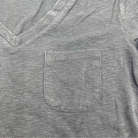 Marled V Neck Black Short Sleeve T Shirt- Small - Picture 3 of 6